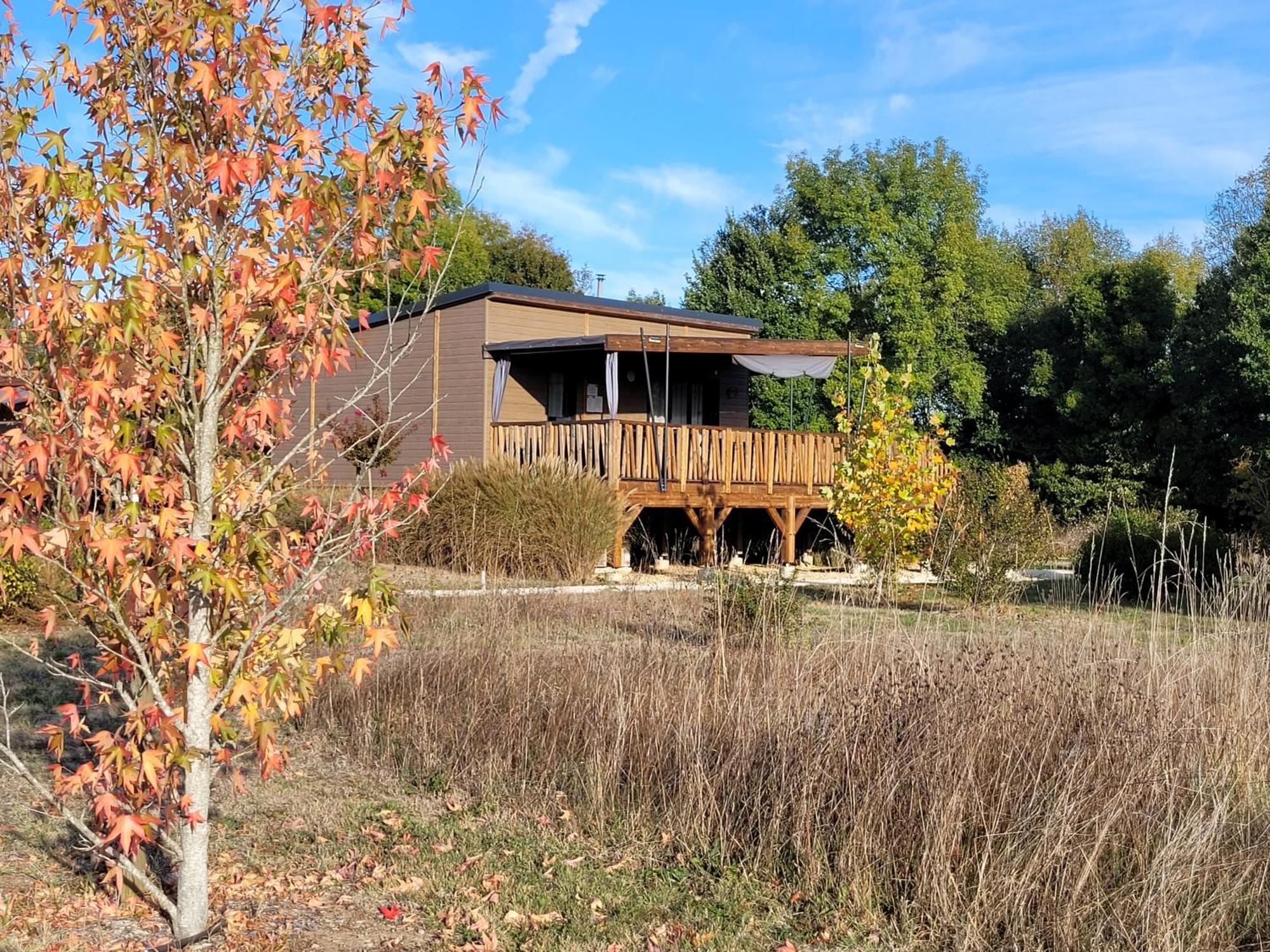 Les Chalets Du Moulin De Valade Condat-sur-Trincou Extérieur photo
